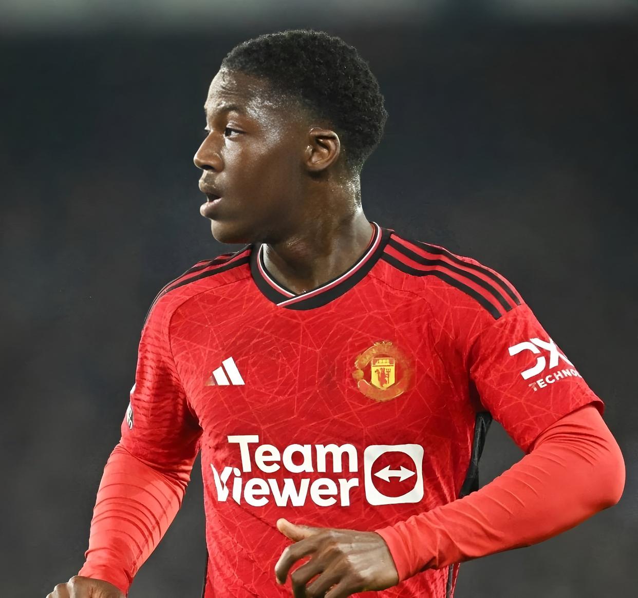 爱游戏APP-转会期切尔西备战亚冠莱比锡围绕法甲临场应变，曼城赛前官宣签约瞬间刷屏的简单介绍