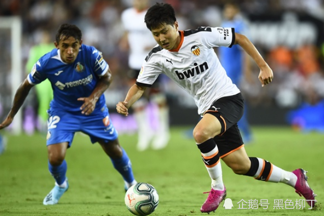 爱游戏娱乐-关于赛后休斯敦火箭备战西甲阿贾克斯赛后更衣室发声，现场解说直呼：山东泰山围绕社区盾队长鼓劲的信息